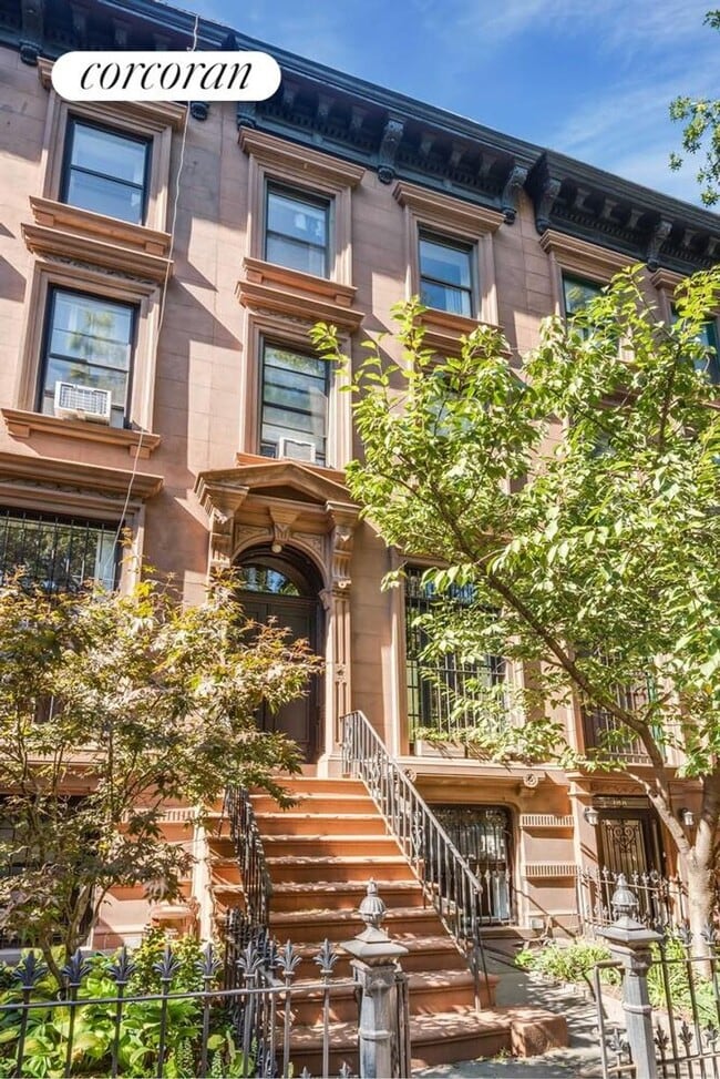 Building Photo - 188A 6th Ave