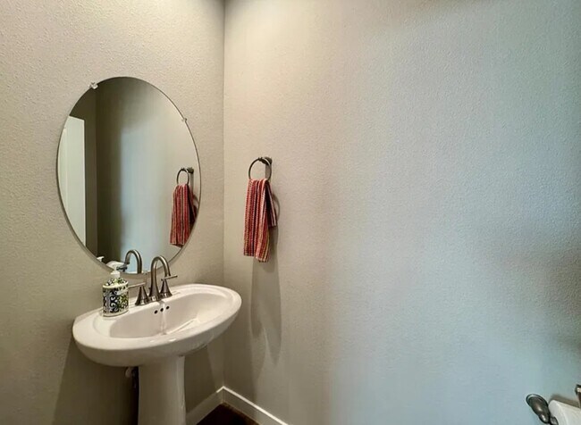 Foto del edificio - 609 Josephine Ave