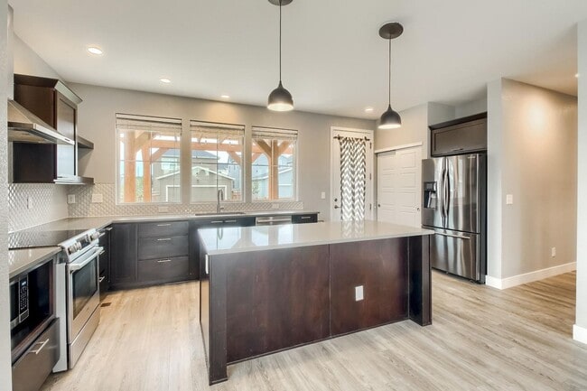 Foto del edificio - 4778 Quandary Peak St