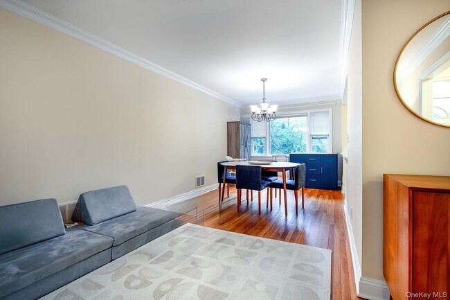 Foto del edificio - 11 Latonia Rd