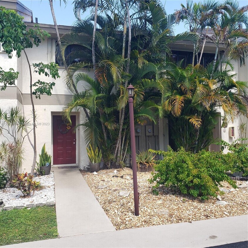 3016 S Oakland Forest Dr, Oakland Park, FL 33309 Townhome Rentals in