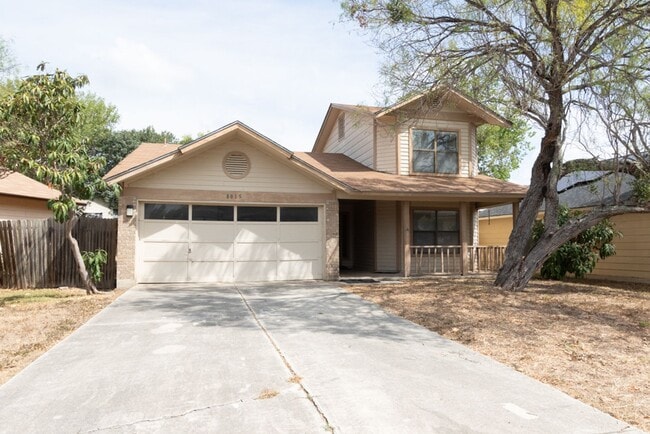 Photo - GREAT 2-STORY FLOOR PLAN W/COUNTRY STYLE F... House