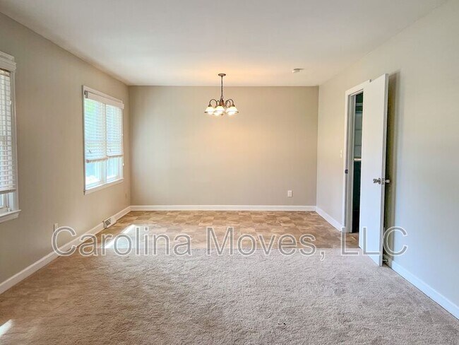 Foto del edificio - 203 Lanewood Dr
