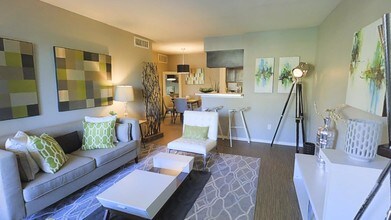 Crosby at Westchase Apts photo'