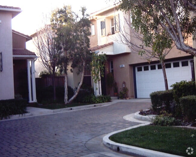 Building Photo - 2525 Villamonte Ct