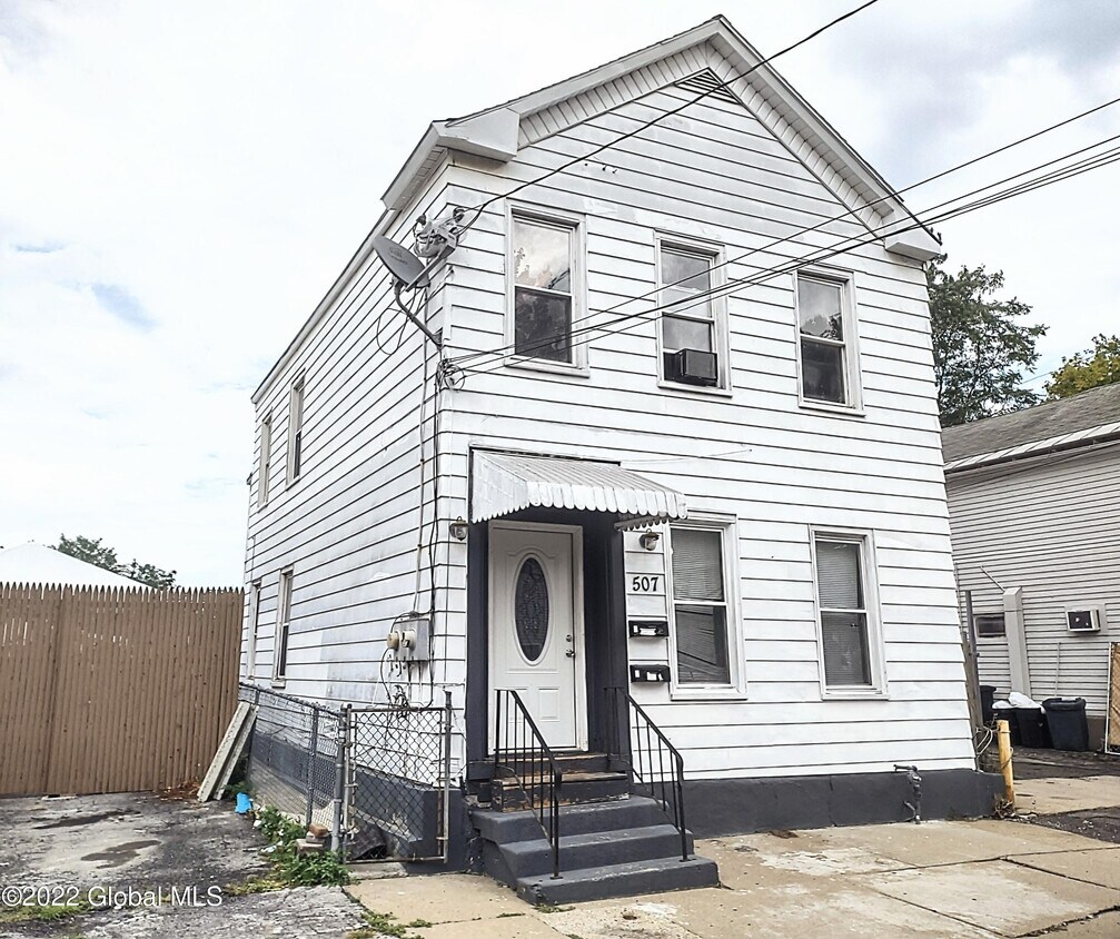 507 South Ave Unit FL2, Schenectady, NY 12305 Apartment for Rent in