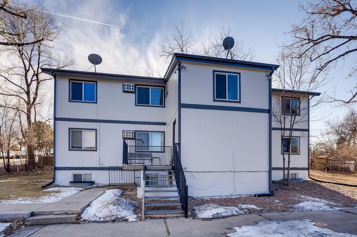 Primary Photo - 5419 Alcott St