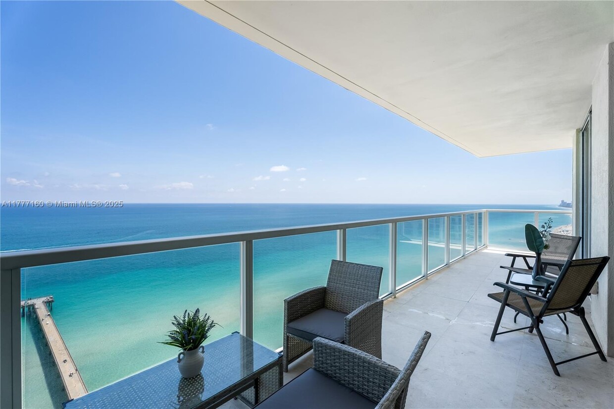 Primary Photo - 16699 Collins Ave