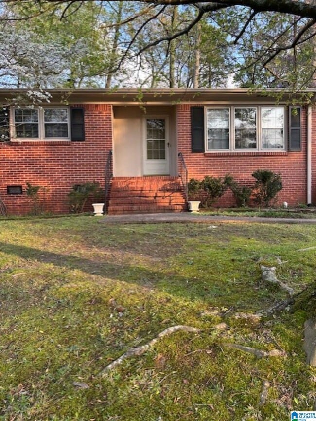 Building Photo - 4025 Montclair Rd