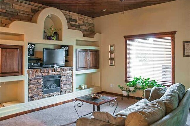 Foto del edificio - AFFORDABLE ELEGANCE!