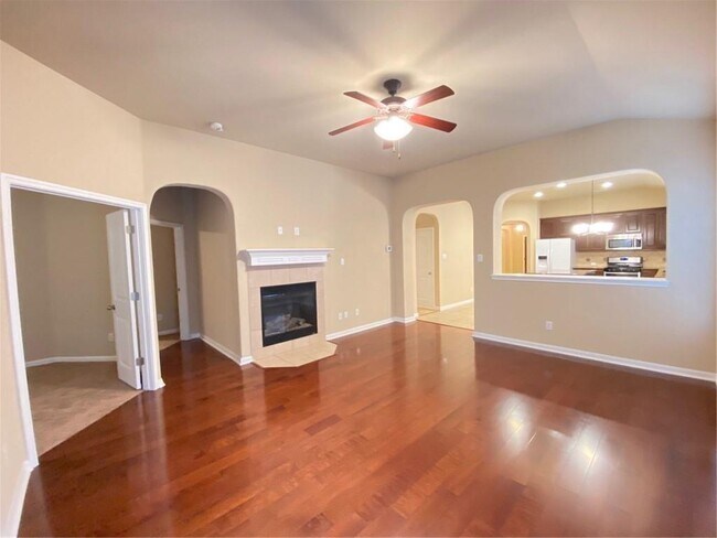 Building Photo - 3918 Bowstring Bend