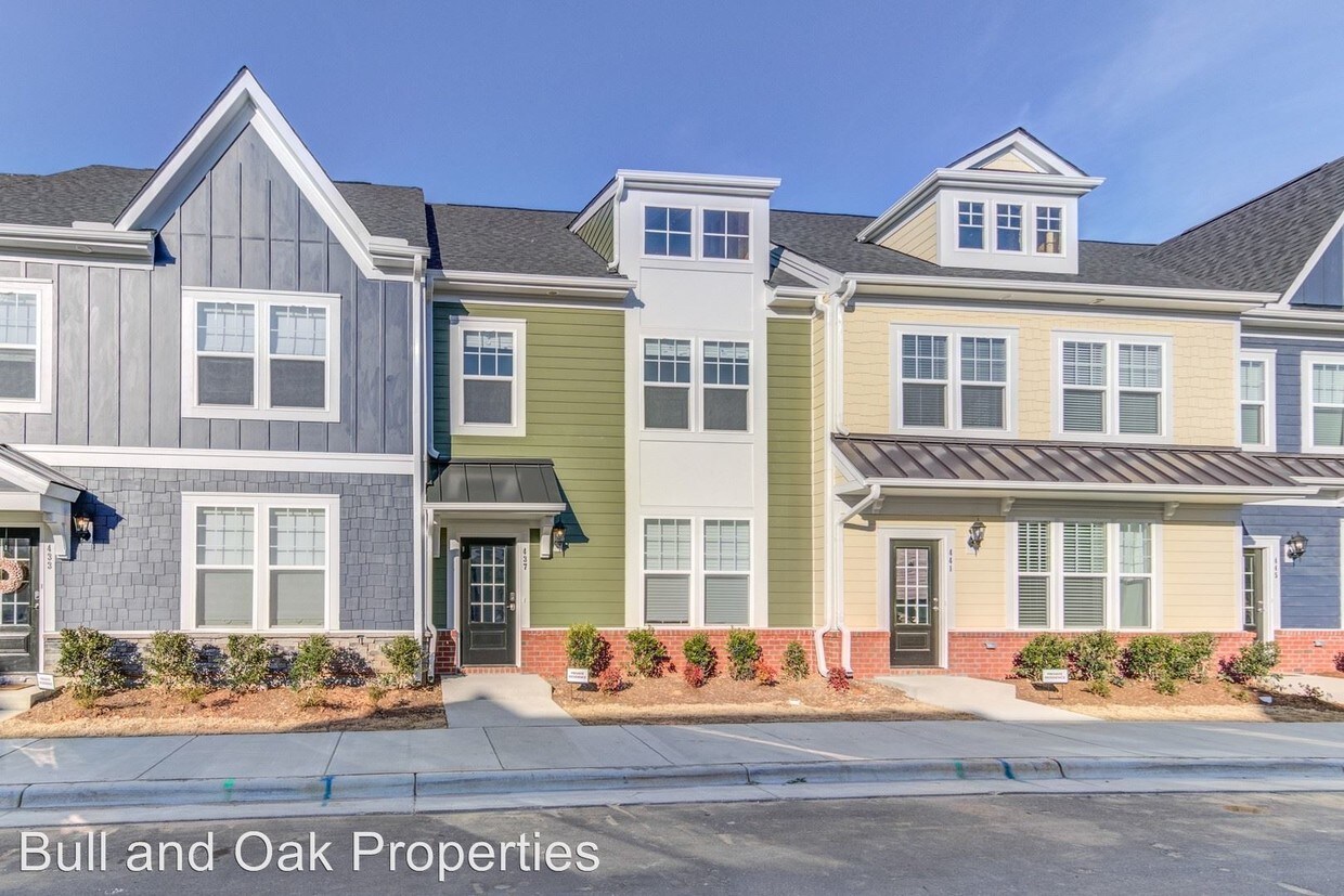 3 br, 2.5 bath House 437 Triumph Lane House for Rent in Wake Forest