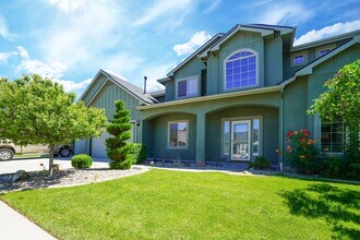 Building Photo - 2511 W Teano Dr