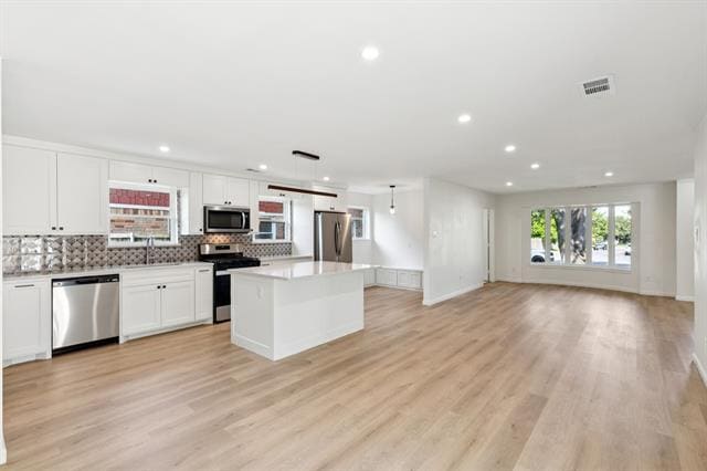 Building Photo - 8566 Sweetwood Dr