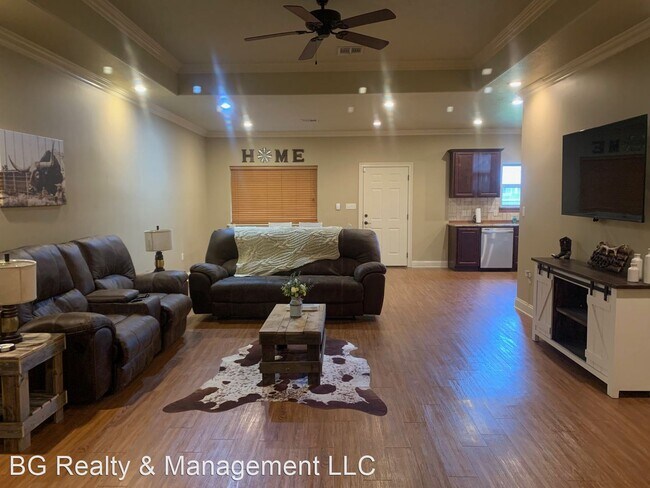 Building Photo - 3 br, 2 bath House - 1007 Isabella Street