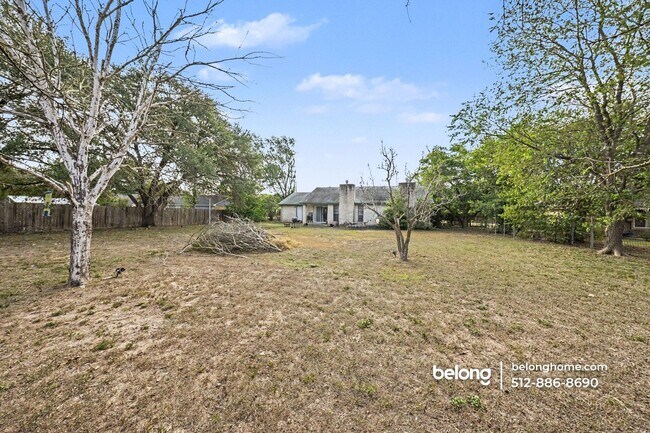 Foto del edificio - 426 Spring River Dr
