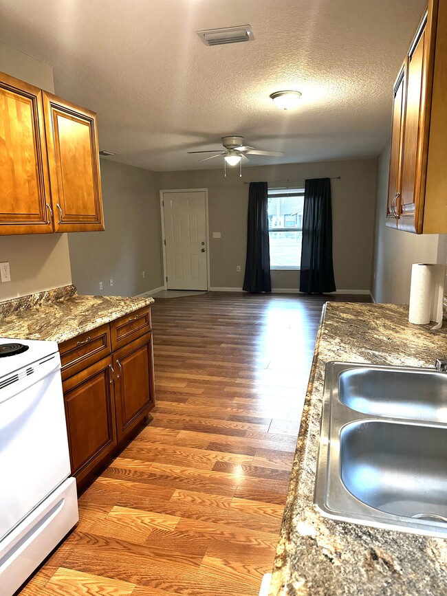 Building Photo - 4921 20th St Ct E