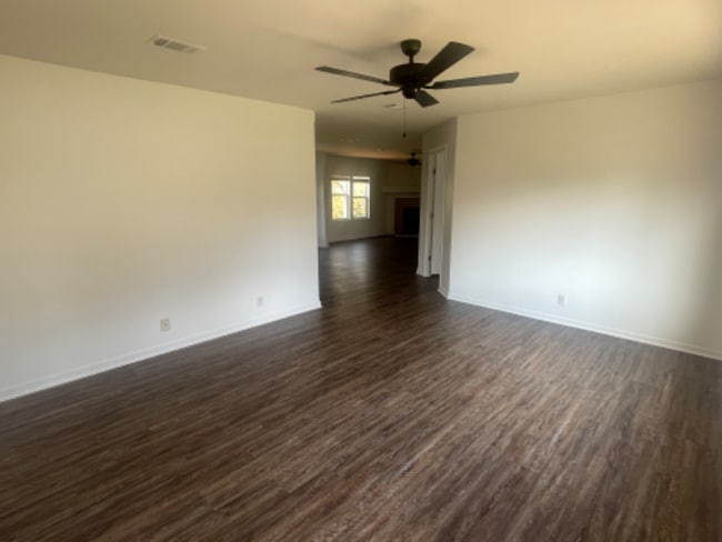 Building Photo - 18009 CR 4112