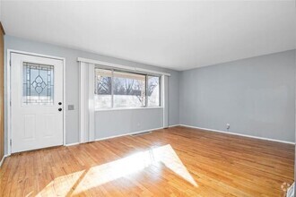 Building Photo - 1547 Babcock Dr