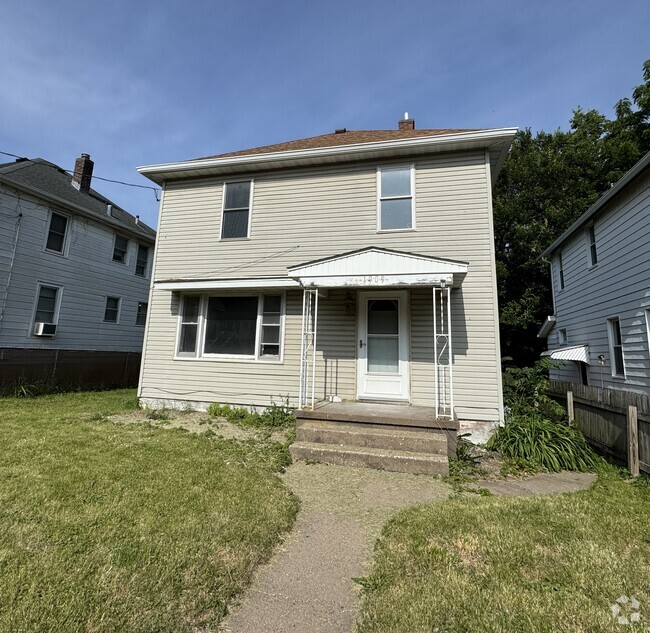 Building Photo - 1909 10th St