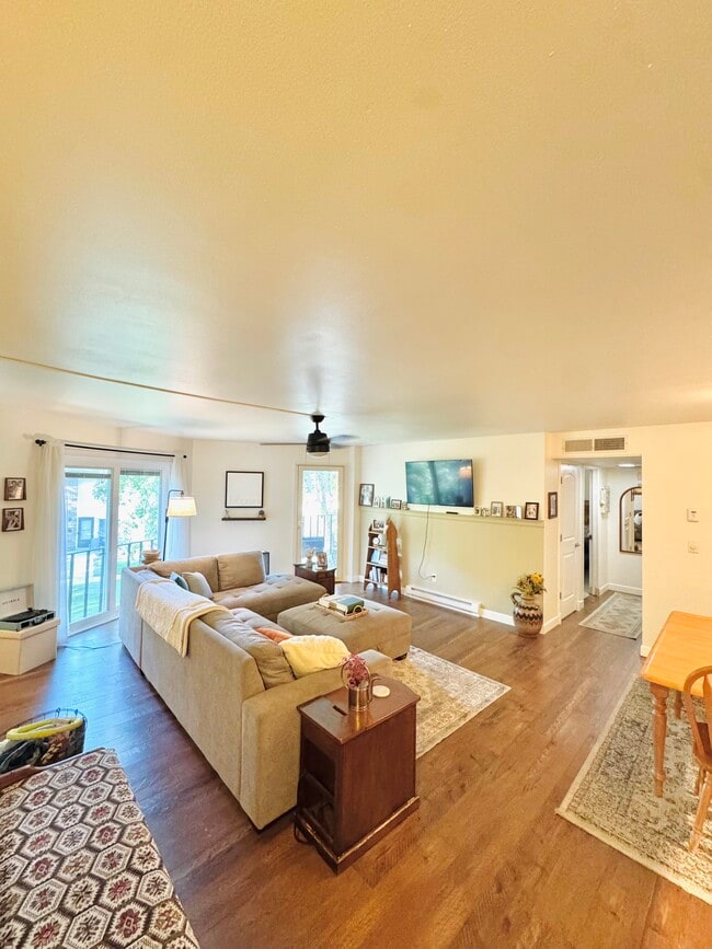 Building Photo - W170N11495 Armada Dr