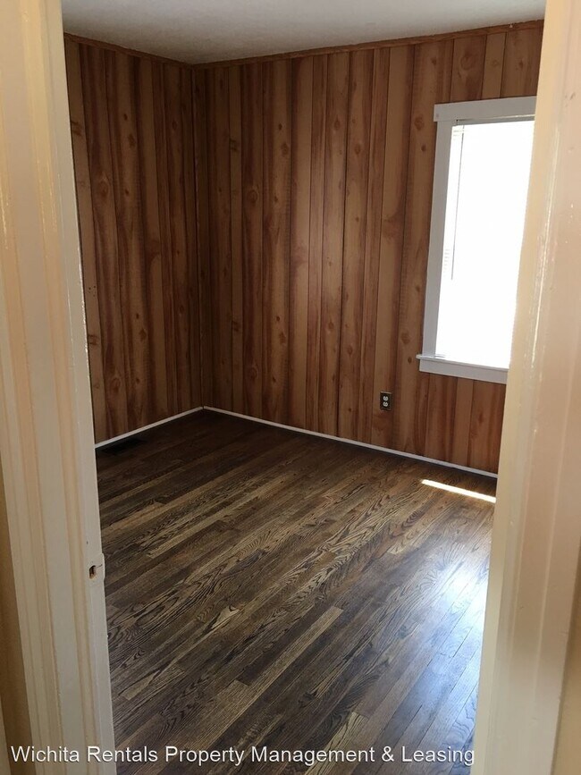 Building Photo - 2 br, 1 bath House - 802 N. Parkwood