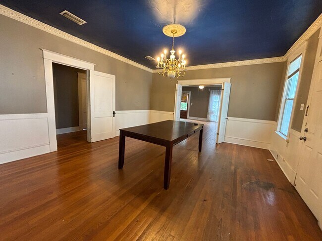 Foto del edificio - SOUTH HIGHLAND CHARM