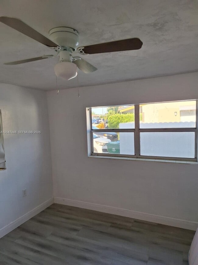 Building Photo - 6328 SW 20th St