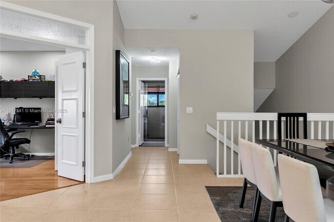 Foto del edificio - 7525 NW 61st Terrace