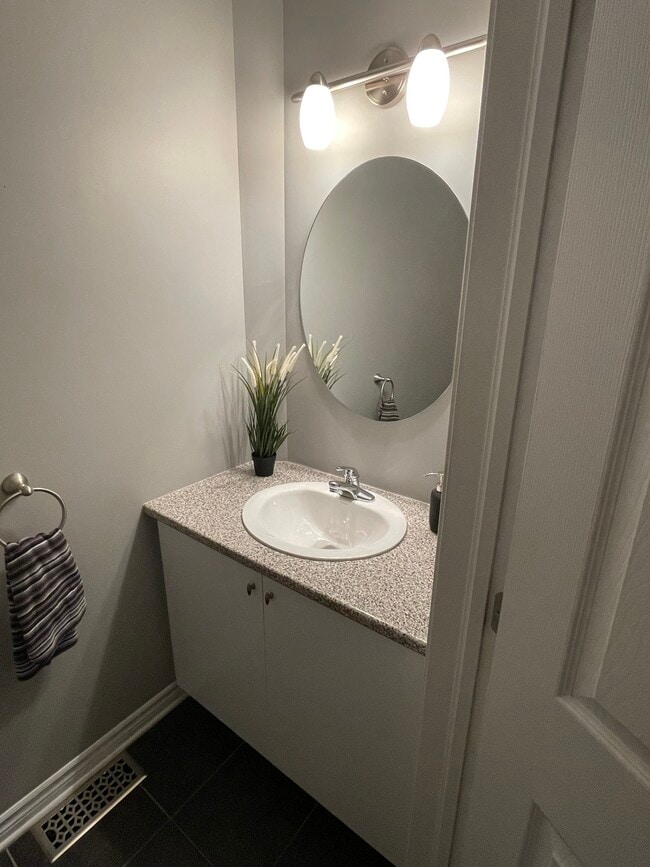 Photo du bâtiment - 52 Evelyn Powers Pvt