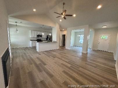 Building Photo - 645 Glensford Dr