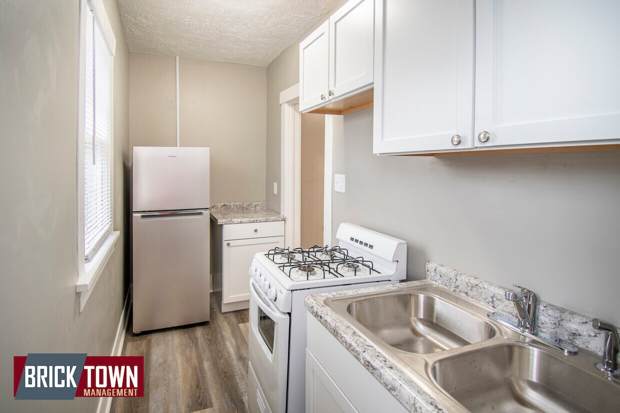 Primary Photo - 221 N 30th St