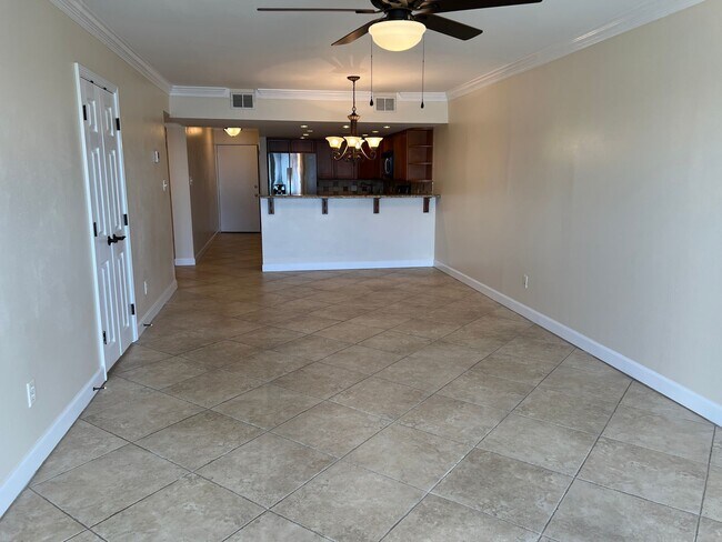 Foto del edificio - 2 Bedroom/2 Bath Waterfront Condo in Destin!