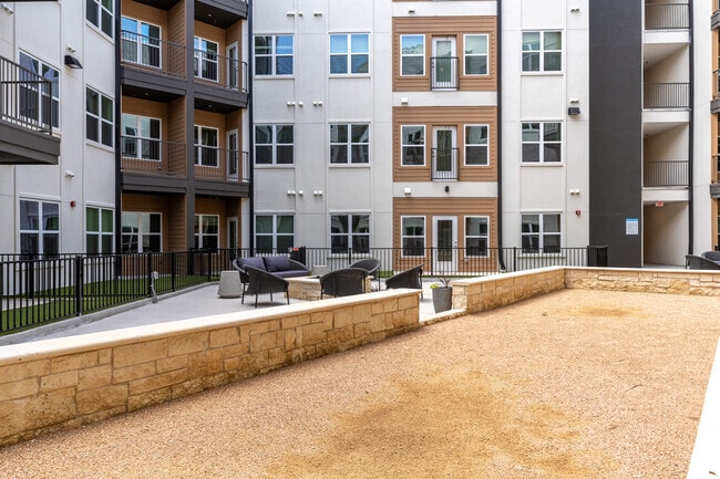 Bocce Court - Park South
