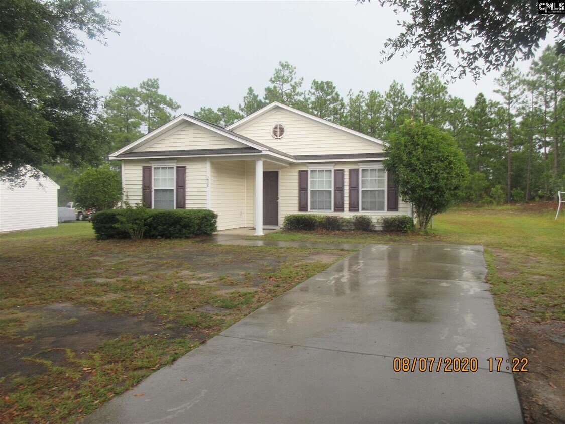 Primary Photo - 208 Sterling Cross Dr