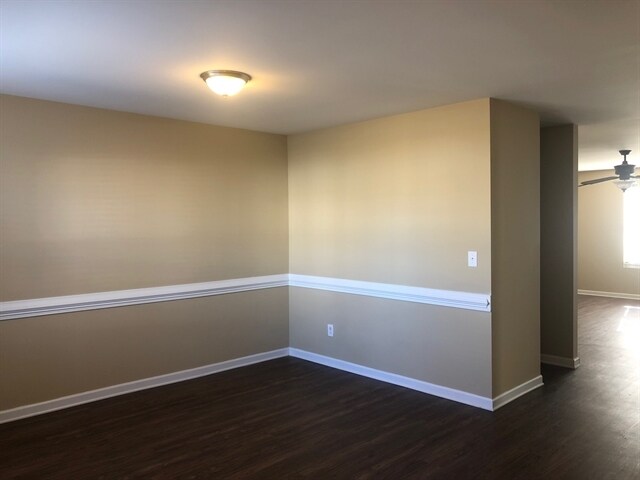 Foto del edificio - 5149 Liberty Hall Cir