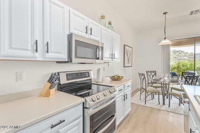 Building Photo - 14960 E Desert Willow Dr