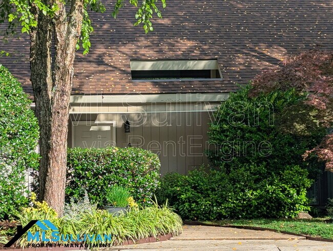 Foto del edificio - 4101-4105 Five Oaks Dr