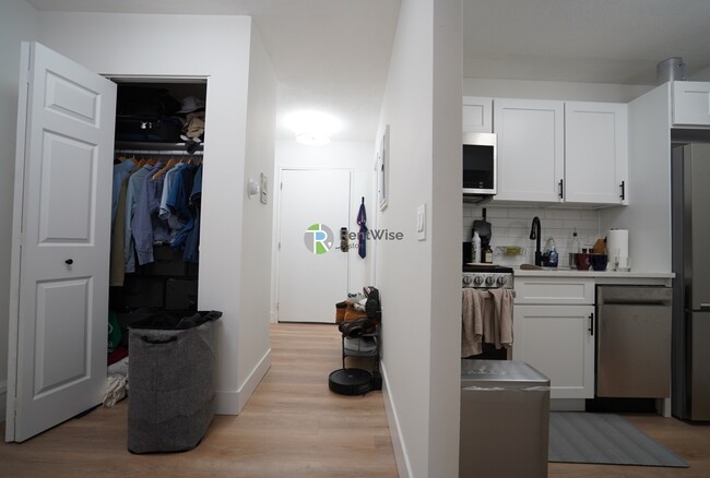 Foto del edificio - 745 E 6th St