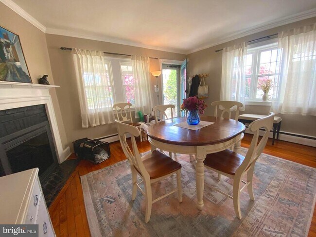 Foto del edificio - 20 E Abington Ave