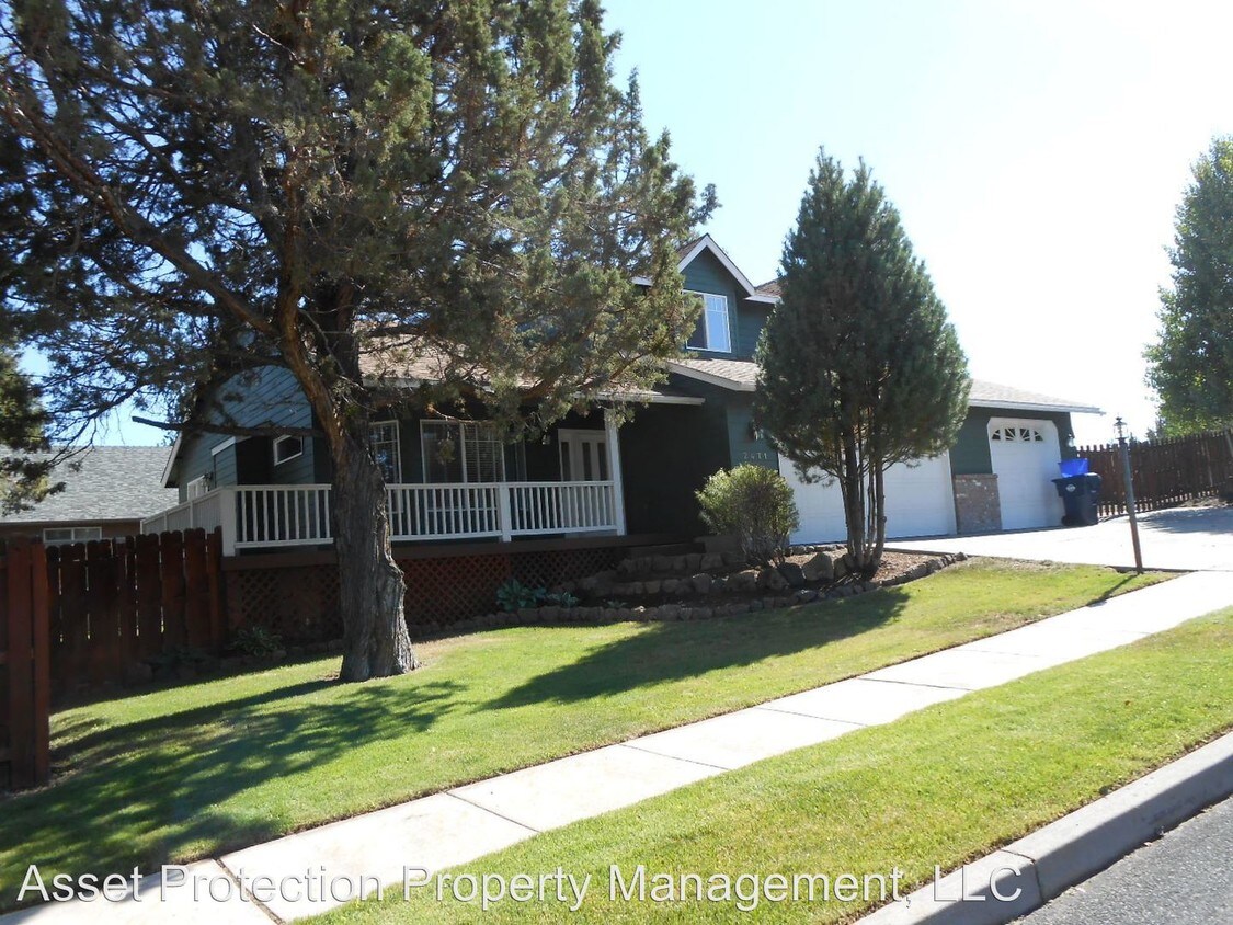 Primary Photo - 4 br, 2.5 bath House - 2471 NE Lynda Ln.