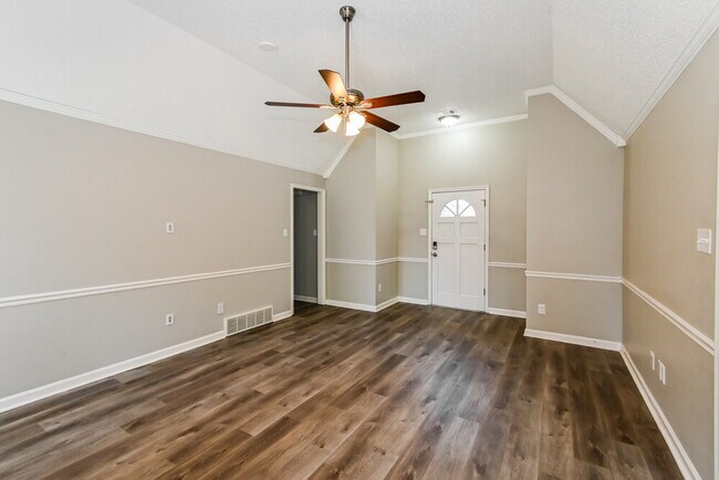 Building Photo - 7329 Stonington Dr