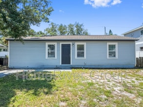 Building Photo - 3110 W Hartnett Ave
