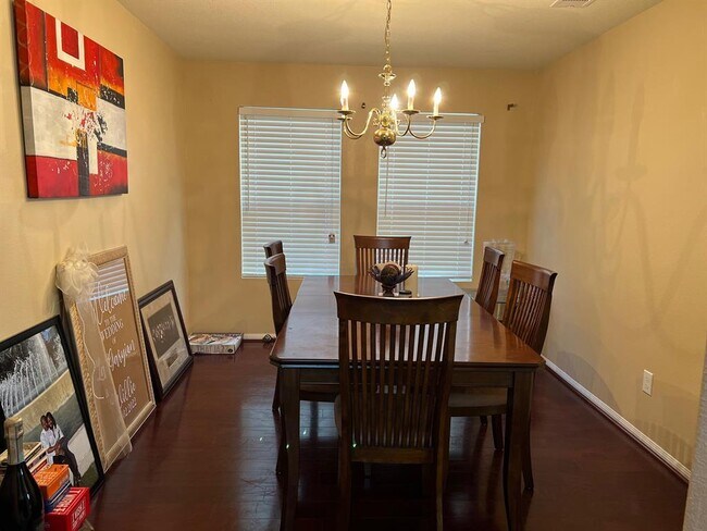 Building Photo - 5031 Juniper Spring Trail