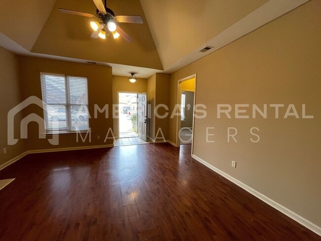 Building Photo - Home for Rent in Moody, AL! Available to V...