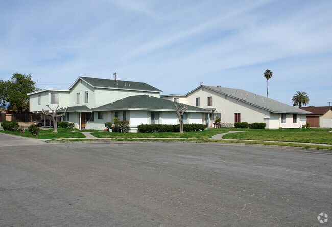 Building Photo - Manzanita Apartments
