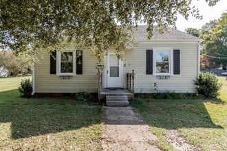Building Photo - 1008 N Orange Ave
