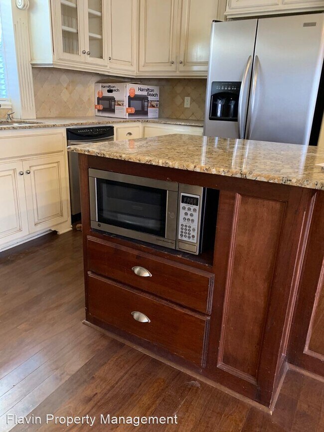 Foto del edificio - 3 br, 3 bath House - 4317 Canal Place