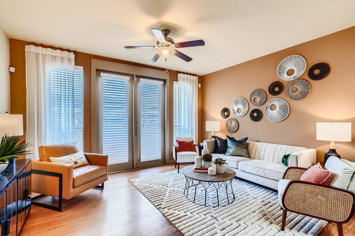 Imperial Lofts Apartments in Sugar Land, TX