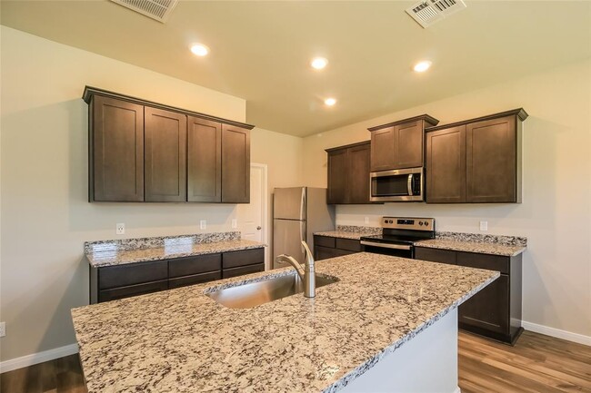 Foto del edificio - 1607 Crimson Lake Blvd